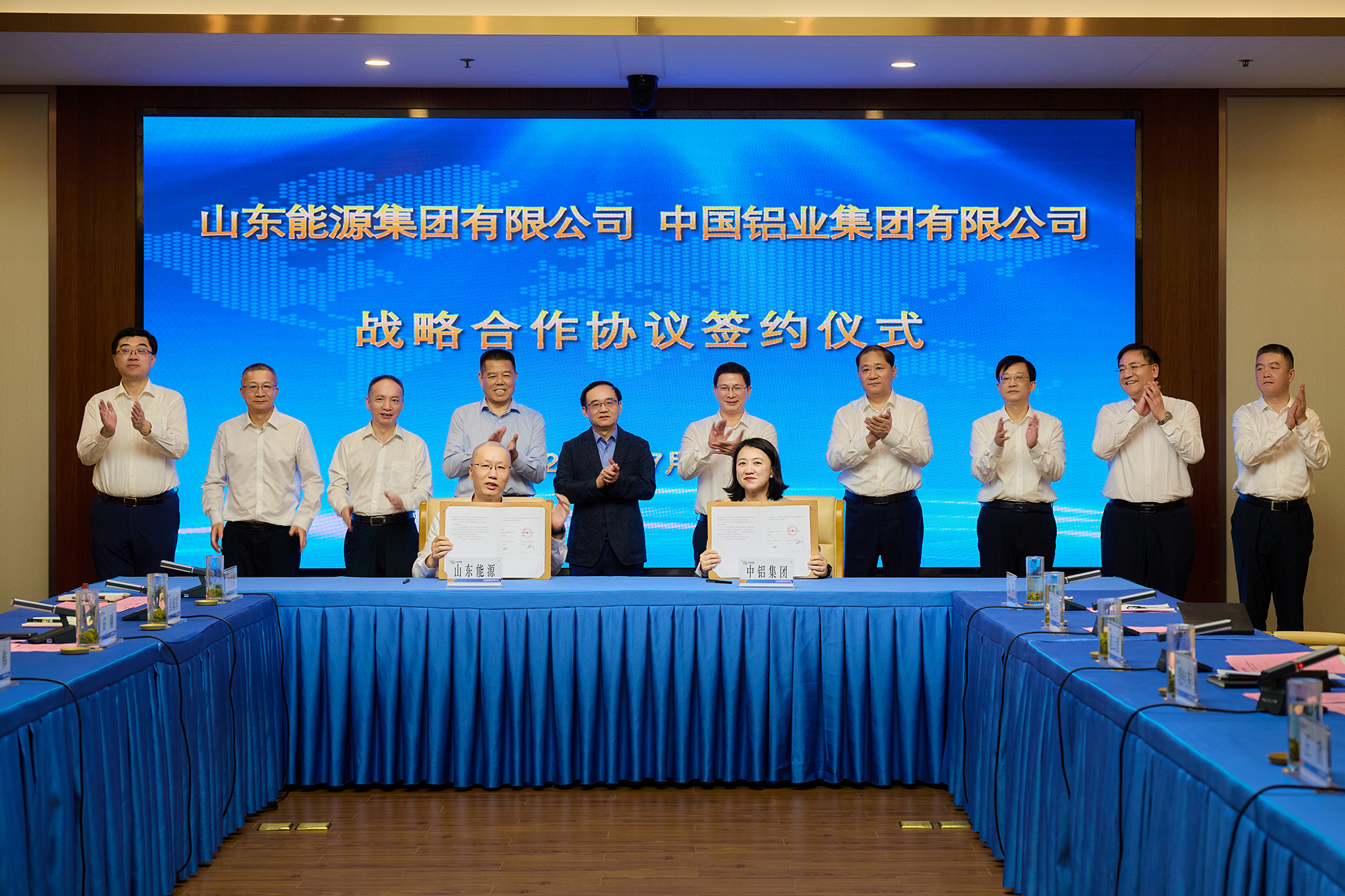 中国香港六开现场直播